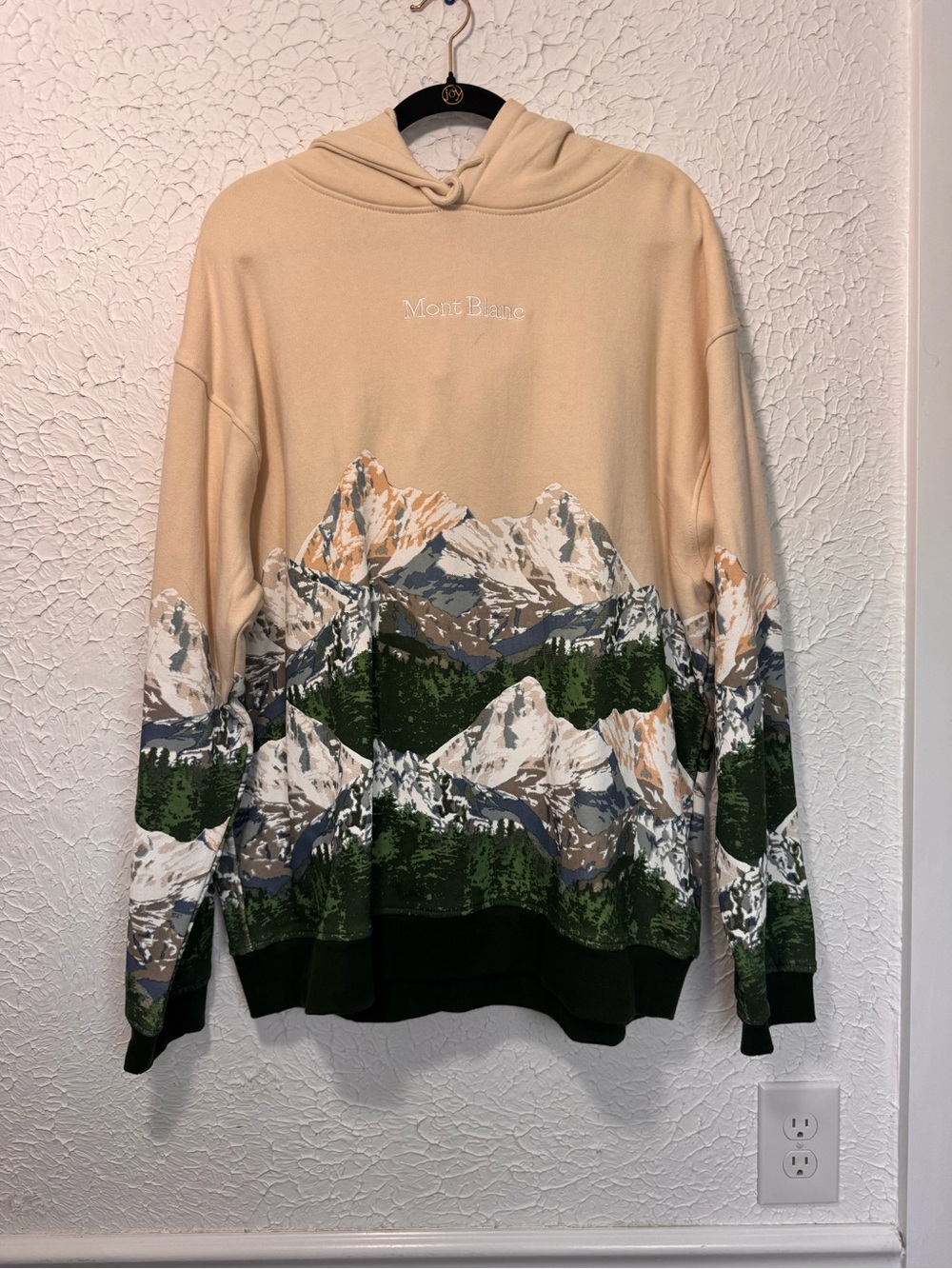 Modish Rebel large Mont Blanc Beige Crewneck Sweater with Mountain Print